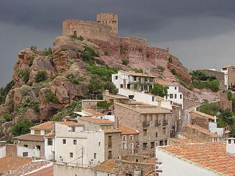 Castell de Vilafames.jpg
